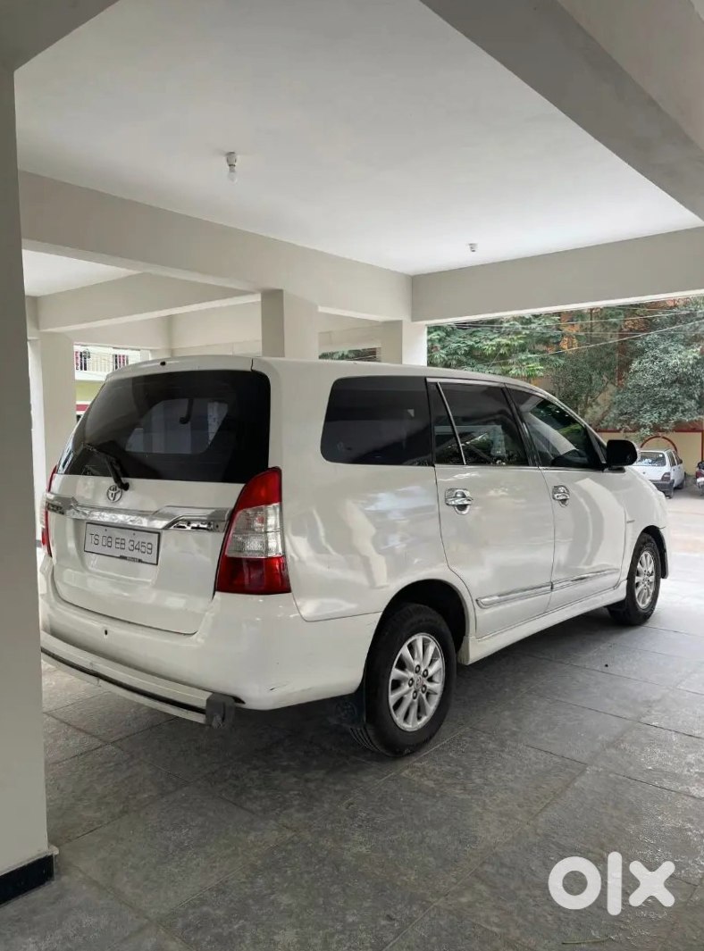 2011 Toyota Innova | Diesel | Going Abroad
