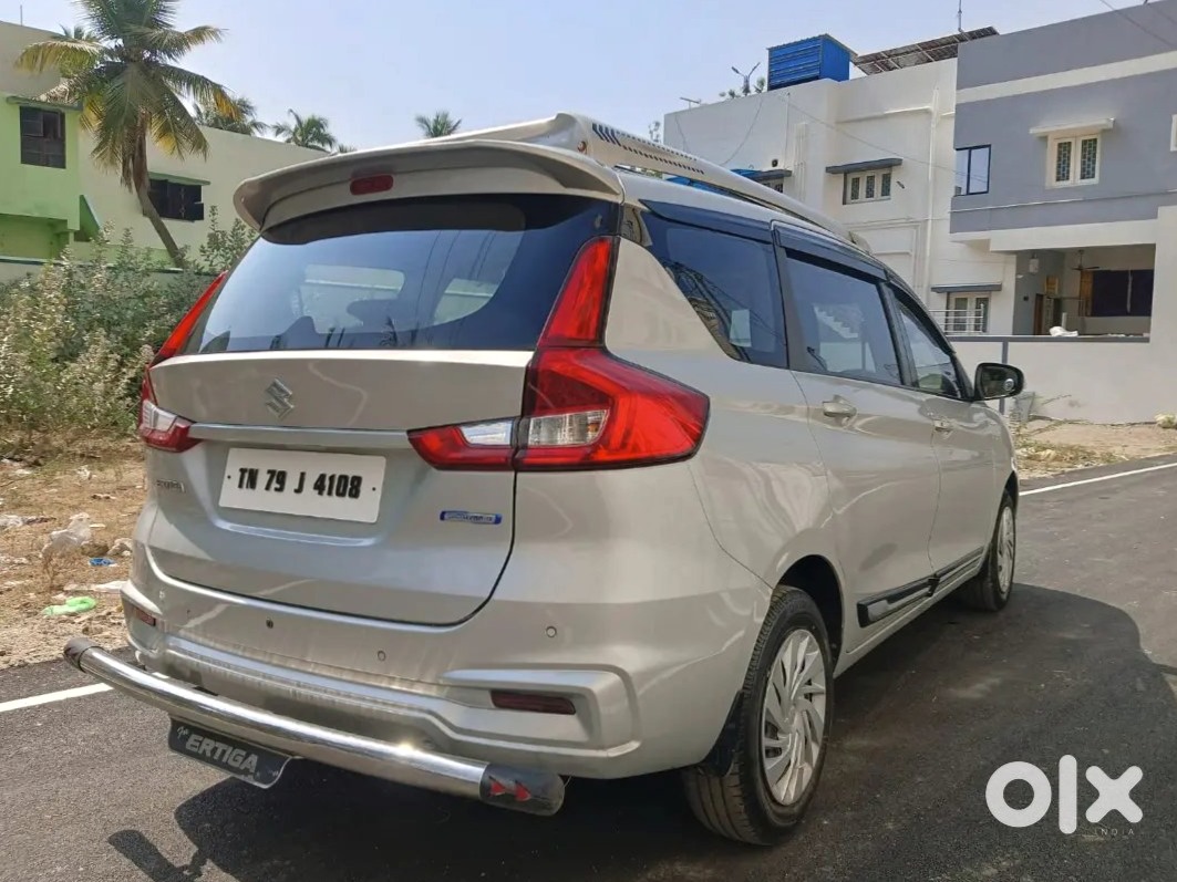 Maruti Ertiga 7-seater Family Car