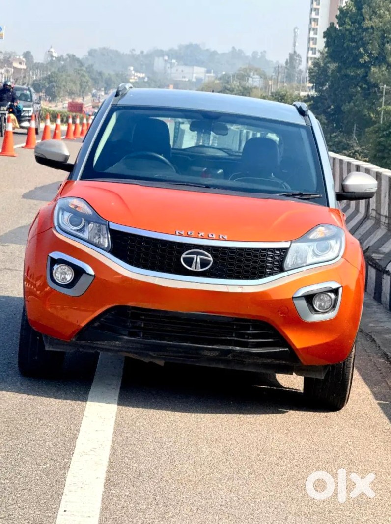 2019 Tata Nexon | ₹682k | 67,136km | Diesel | Automatic