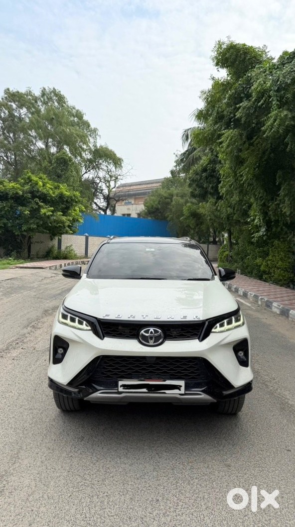 2017 Toyota Legender 4x4