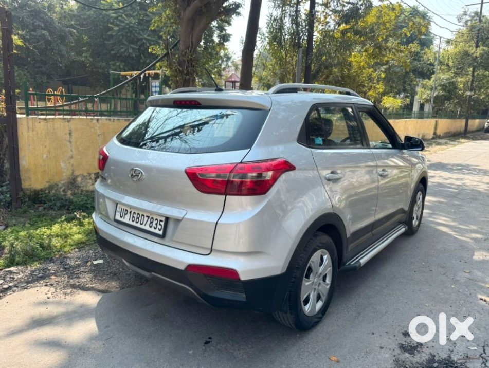 Hyundai Creta 2011 Diesel - Going Abroad