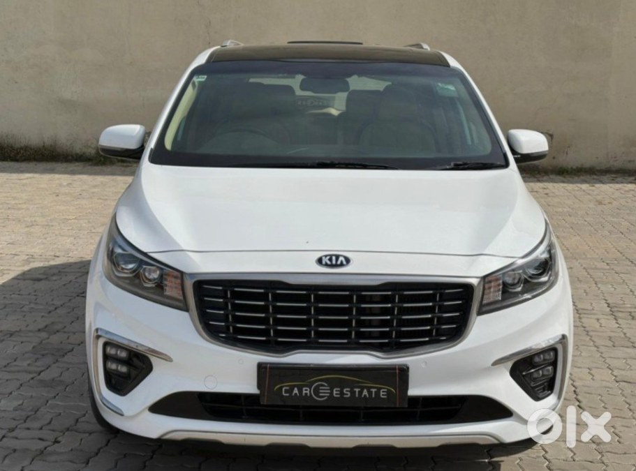 Kia Carnival 2024 - Practically New