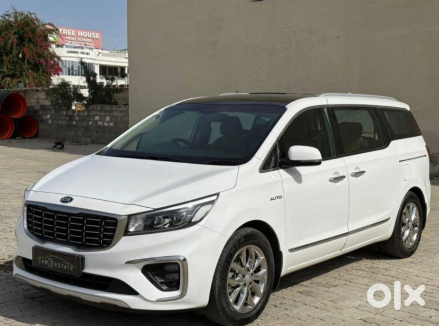 Kia Carnival 2024 - Practically New