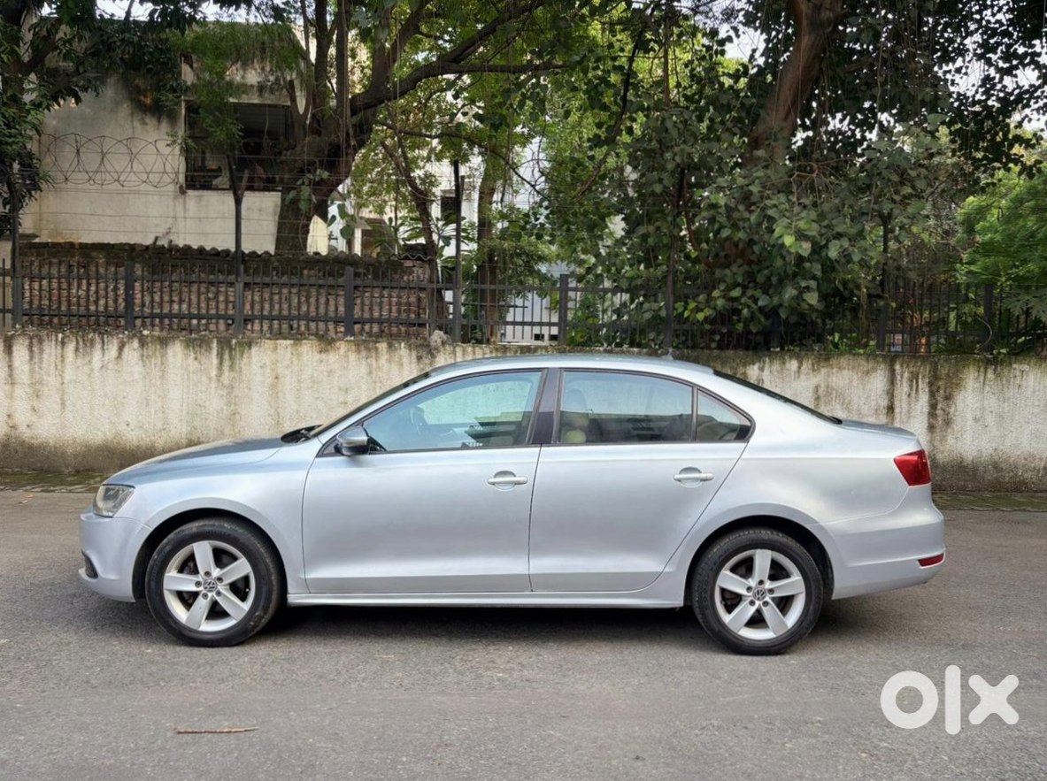 Volkswagen Jetta | Petrol | Manual