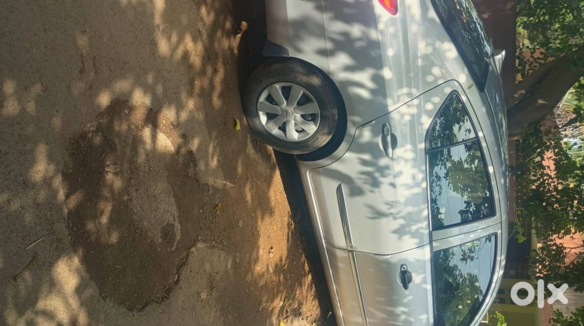 Nissan Sunny 14 Petrol Auto