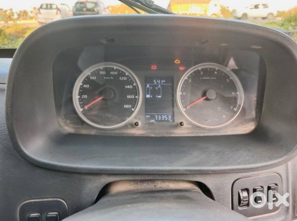 Urgent Need To Sell - Tata Xenon Xt 2025