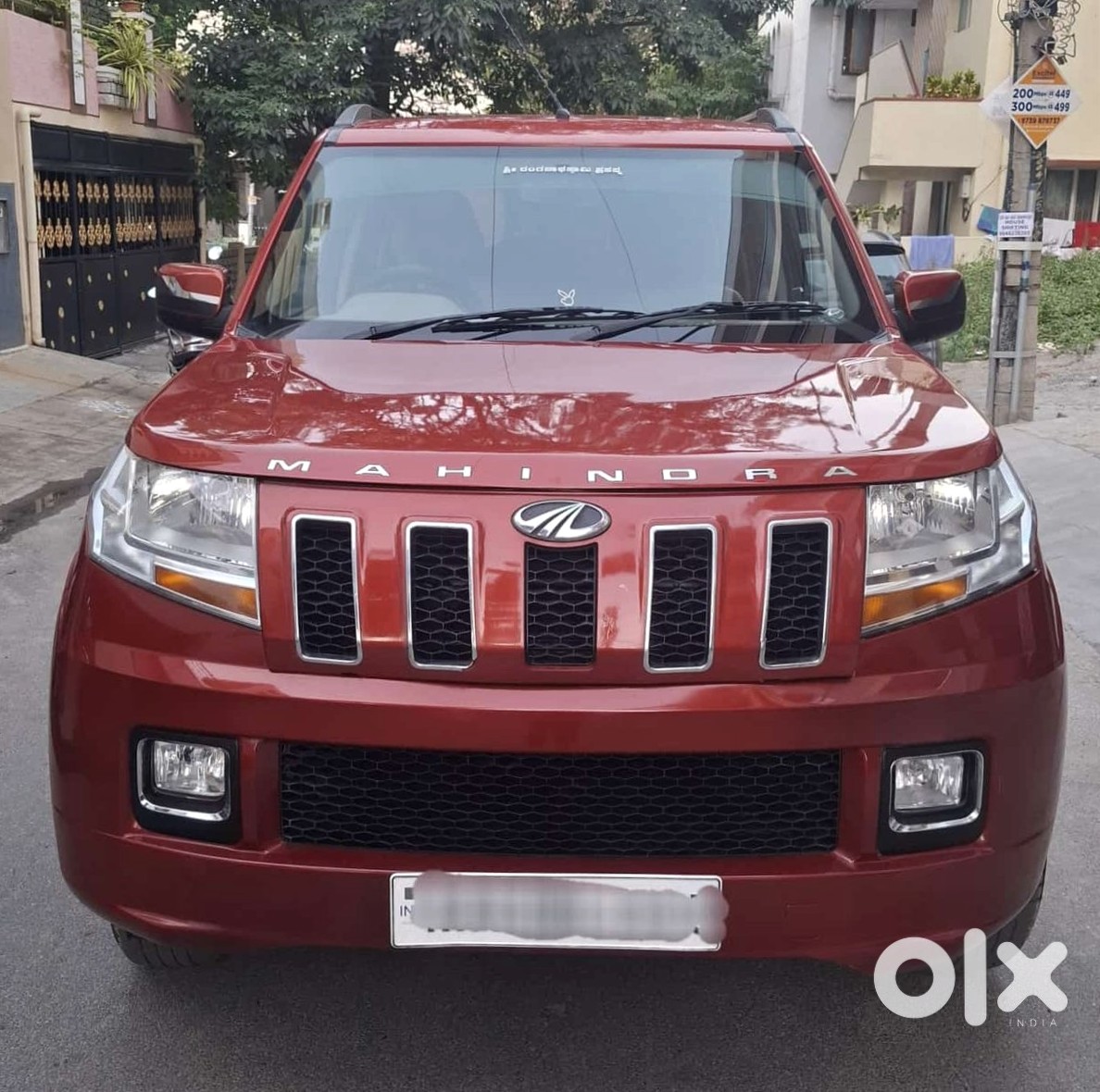 2016 Mahindra Tuv300