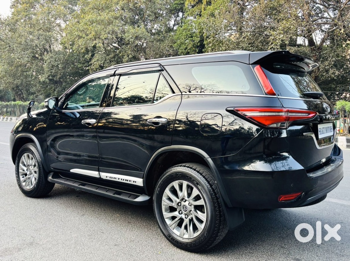 Toyota Fortuner 2011 Petrol Automatic