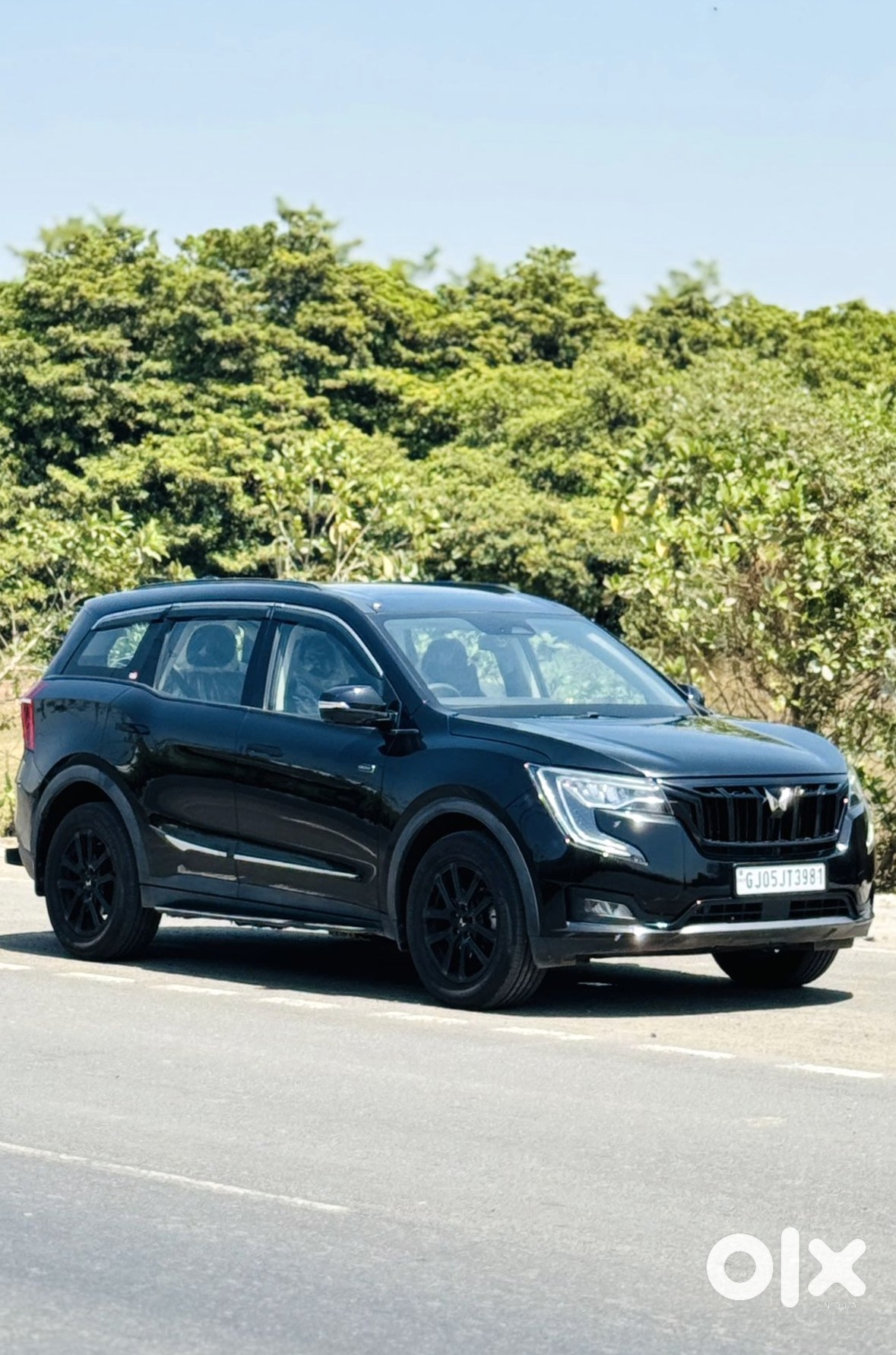 2022 Mahindra Xuv700 - Like New