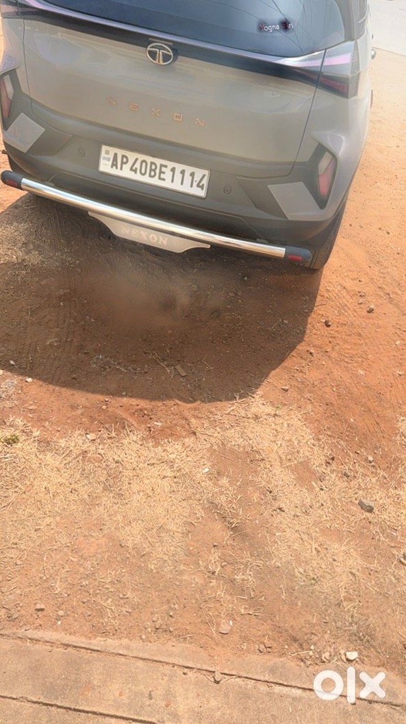 2025 Tata Nexon Petrol Automatic