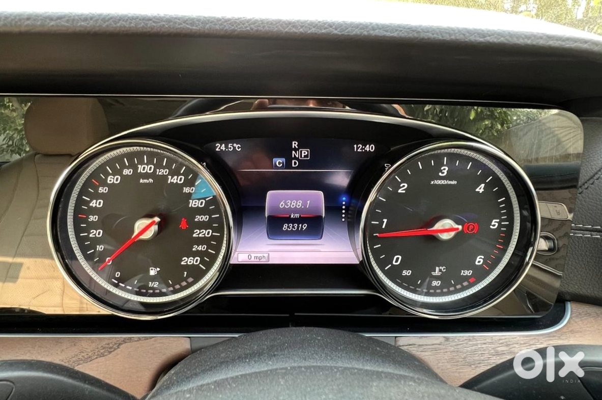 Mercedes Benz E-class Luxury Sedan