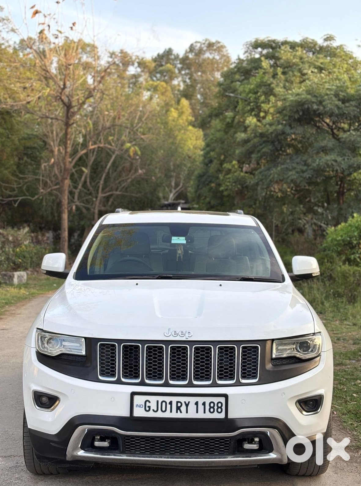 Jeep Grand Cherokee Automatic - Suv