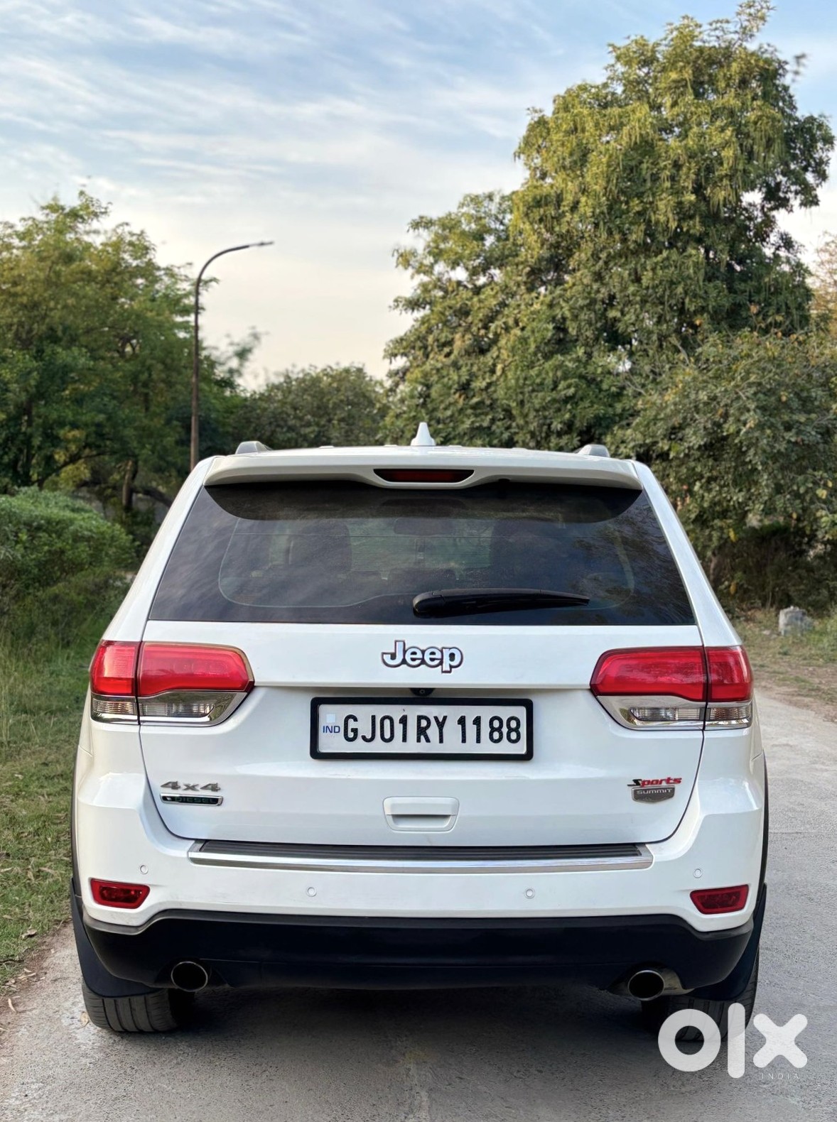 Jeep Grand Cherokee Automatic - Suv