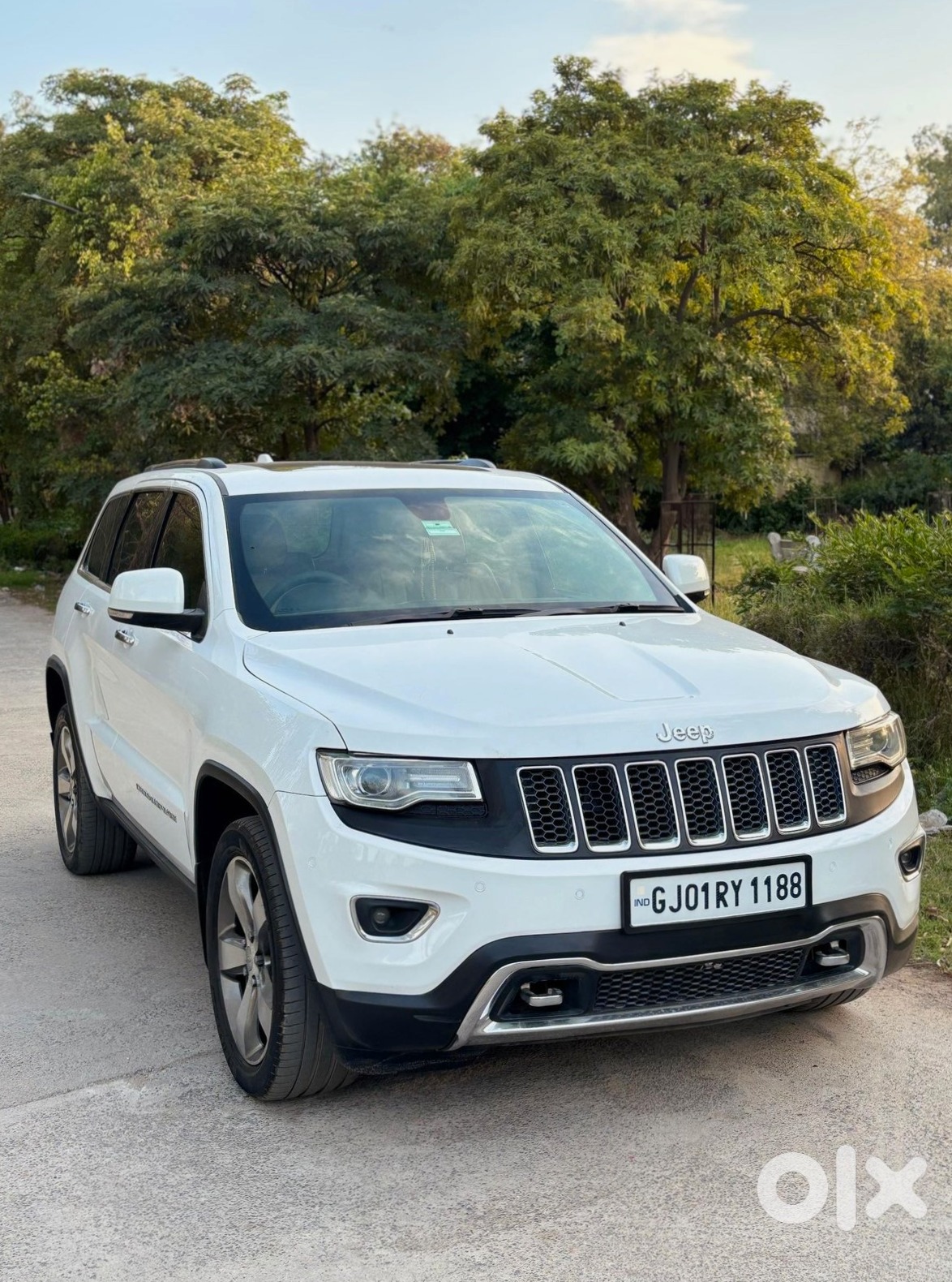 Jeep Grand Cherokee Automatic - Suv