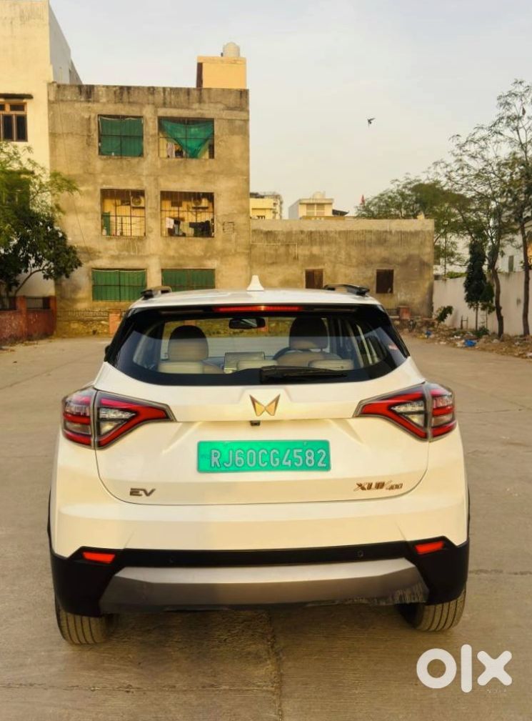 Mahindra Xuv400 Ev 2024 Automatic