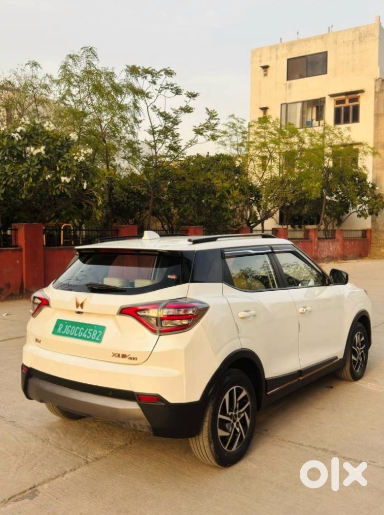 Mahindra Xuv400 Ev 2024 Automatic
