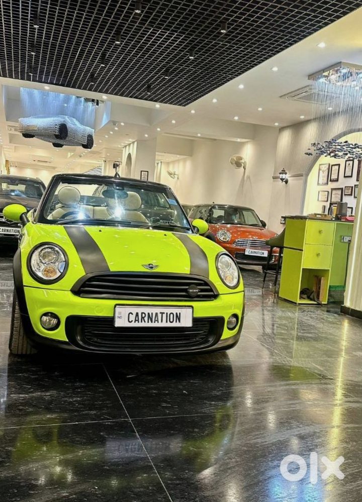 Mini Cooper Convertible - Fun Car!