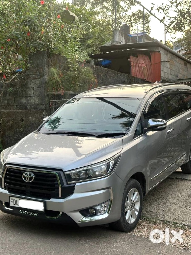 2023 Toyota Innova Crysta - Petrol Manual