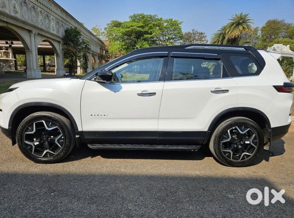 2015 Tata Safari Automatic Petrol Single Owner