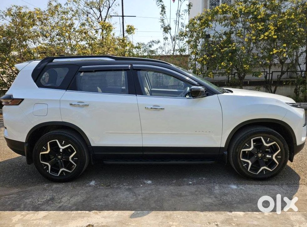 2015 Tata Safari Automatic Petrol Single Owner