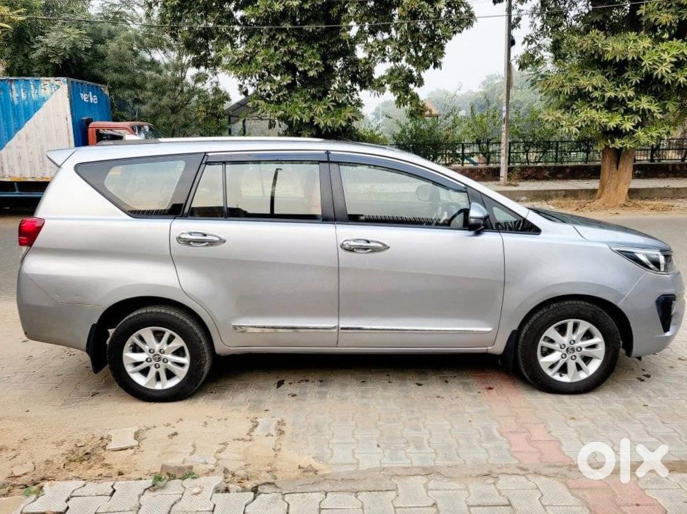 2023 Innova Crysta Diesel