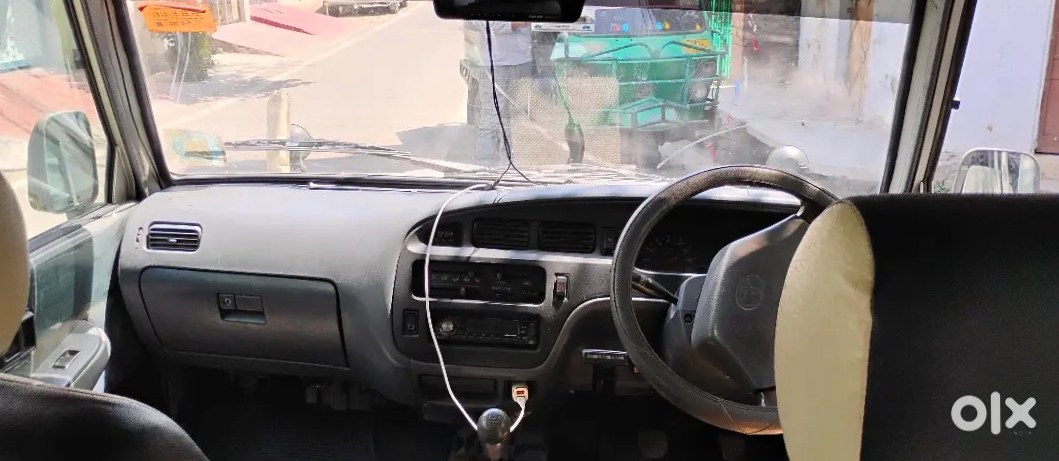 2009 Toyota Qualis Automatic