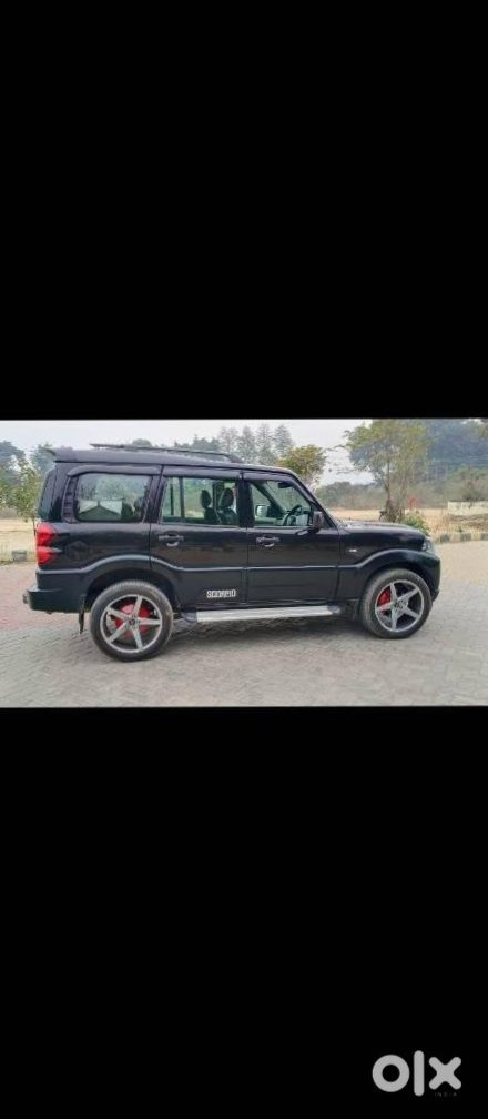Mahindra Scorpio 2010 Petrol Manual