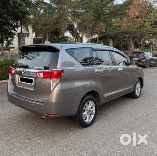 Toyota Innova Crysta 2024 - Mint