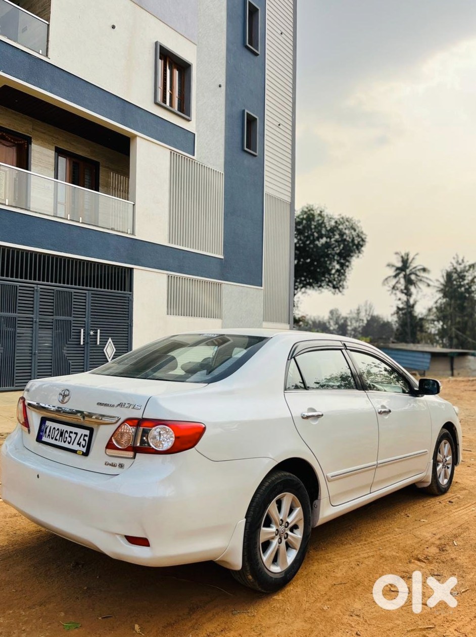 Urgent: 2012 Toyota Corolla Altis