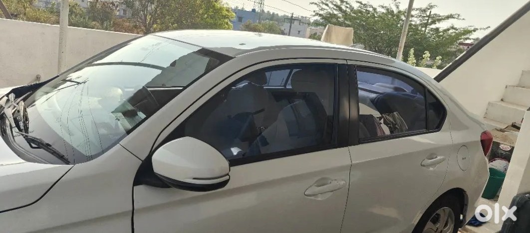 Honda Amaze - Well Maintained