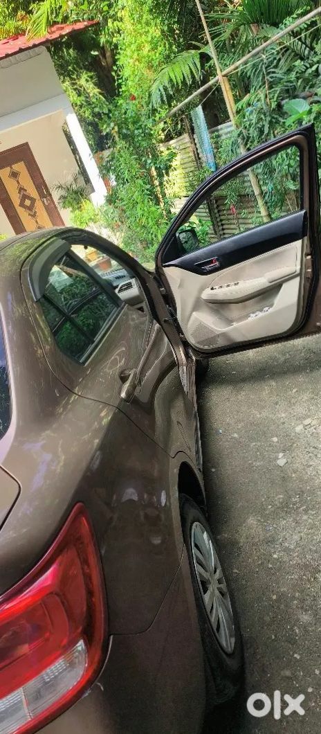Maruti Dzire 2025 - Practically New