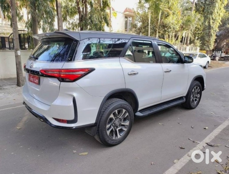 Toyota Fortuner Legender - Top Model
