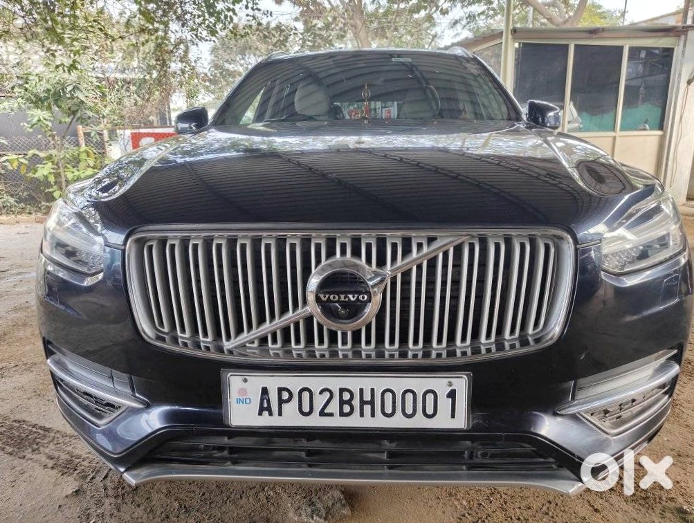 2015 Volvo Xc90 - Luxury Suv