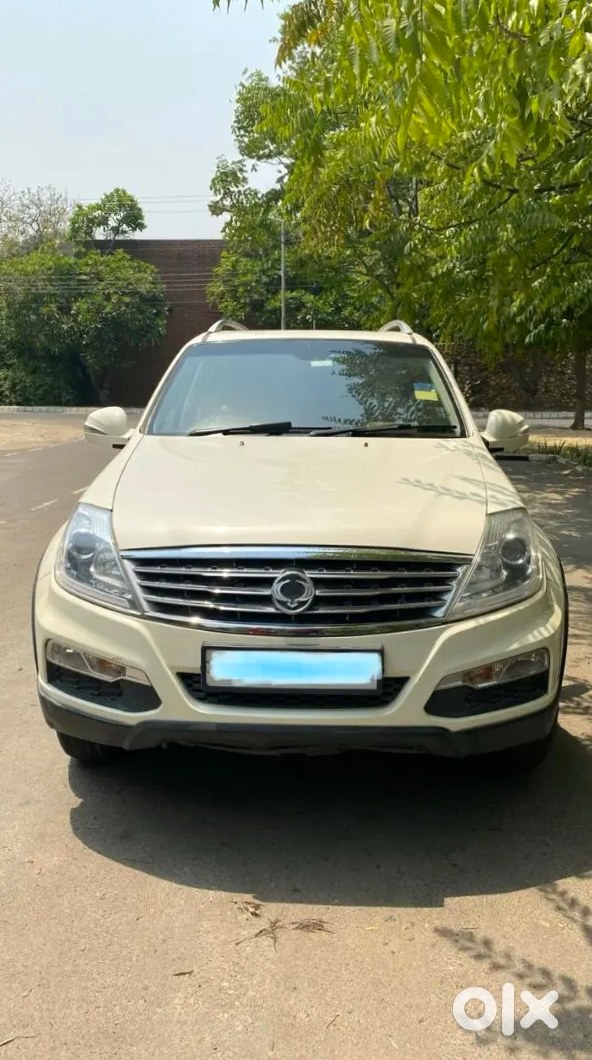 Mahindra Rexton 2013 Petrol Automatic