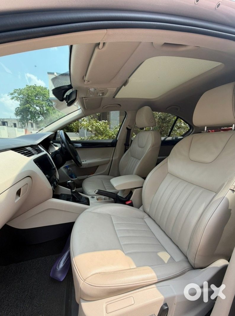 Skoda Octavia Premium Sedan Cng