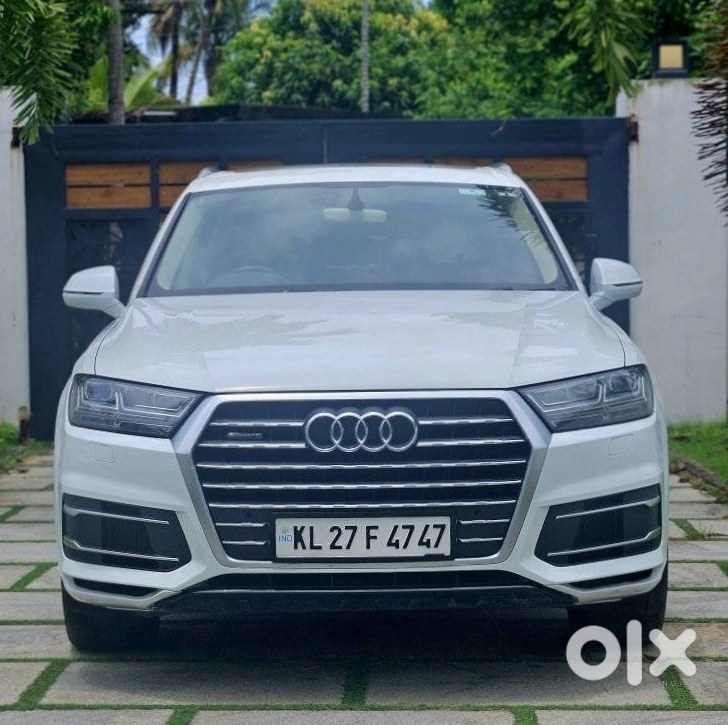 Audi Q7 2011 - Luxury Suv