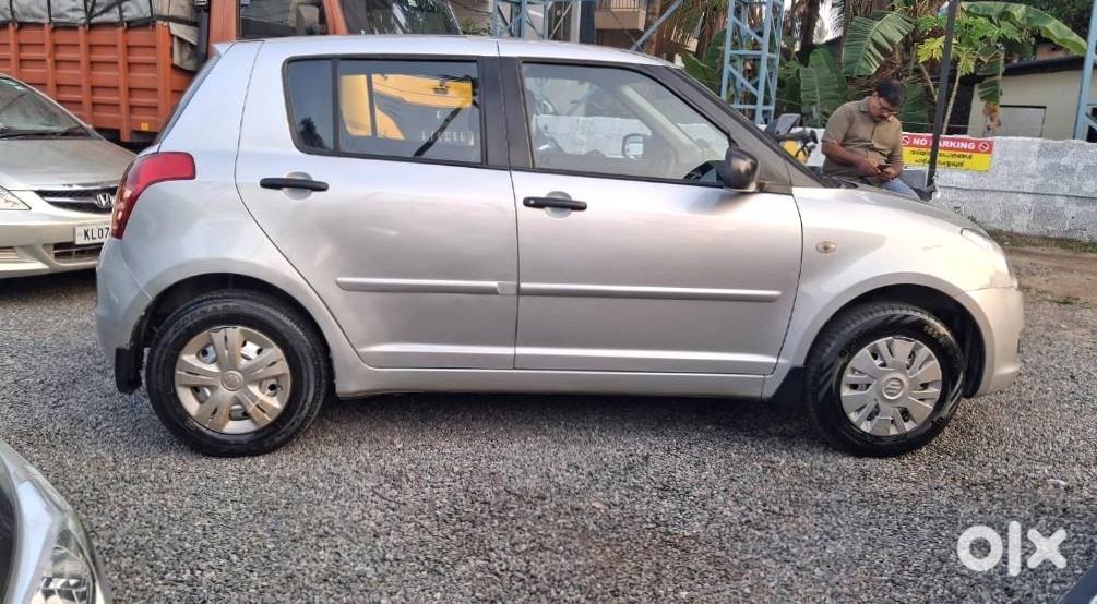 Maruti Swift 2016 Petrol Auto