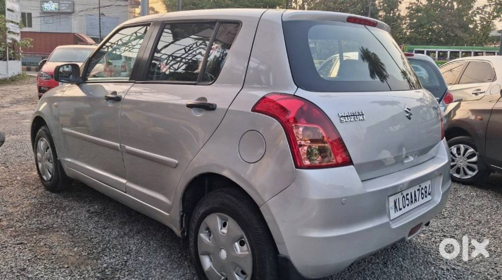 Maruti Swift 2016 Petrol Auto