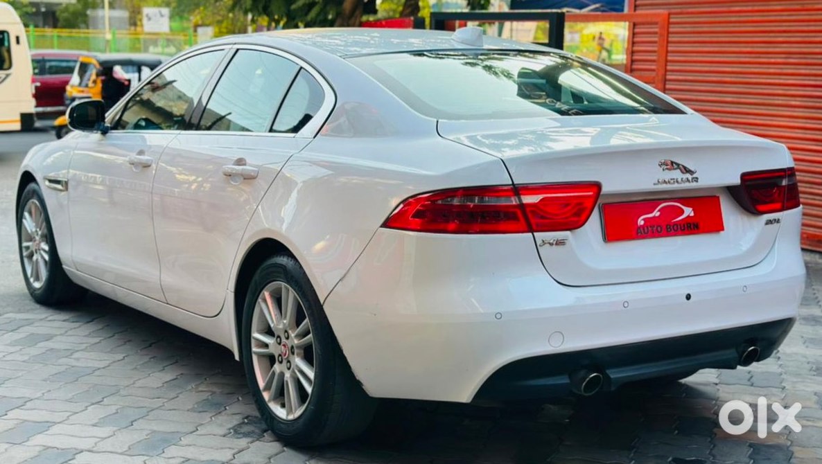 Jaguar Xe 2019 - Pristine Condition