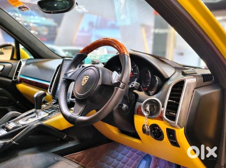 Porsche Cayenne 2012 - Luxury At Discount