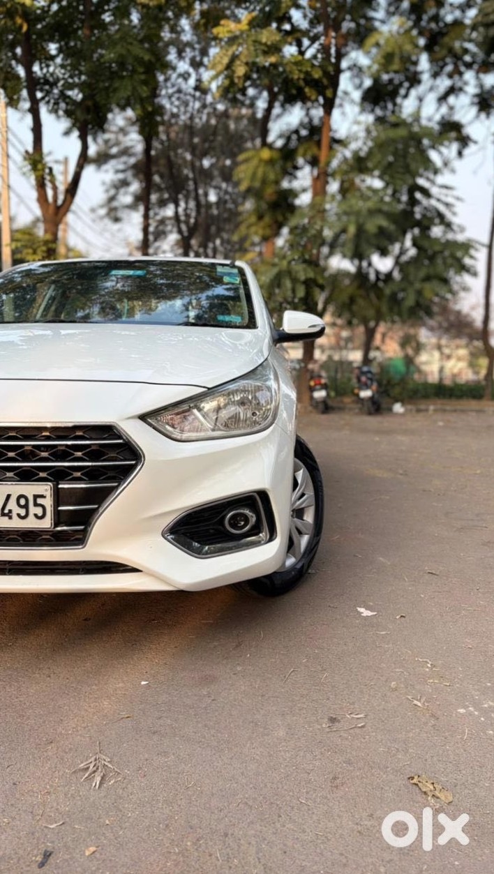 Verna Petrol Manual 2016 - Good Condition