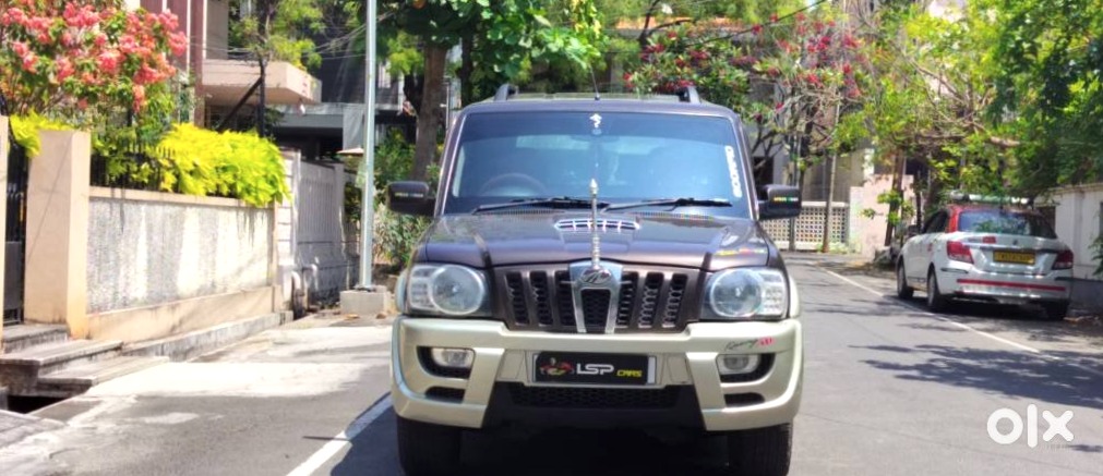 2024 Mahindra Scorpio - Automatic Petrol