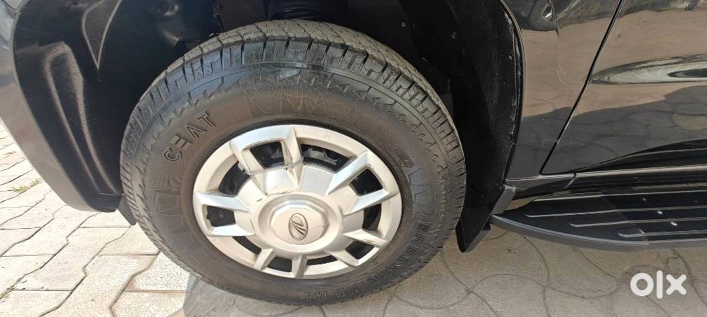 2015 Mahindra Tuv 300 Petrol Manual