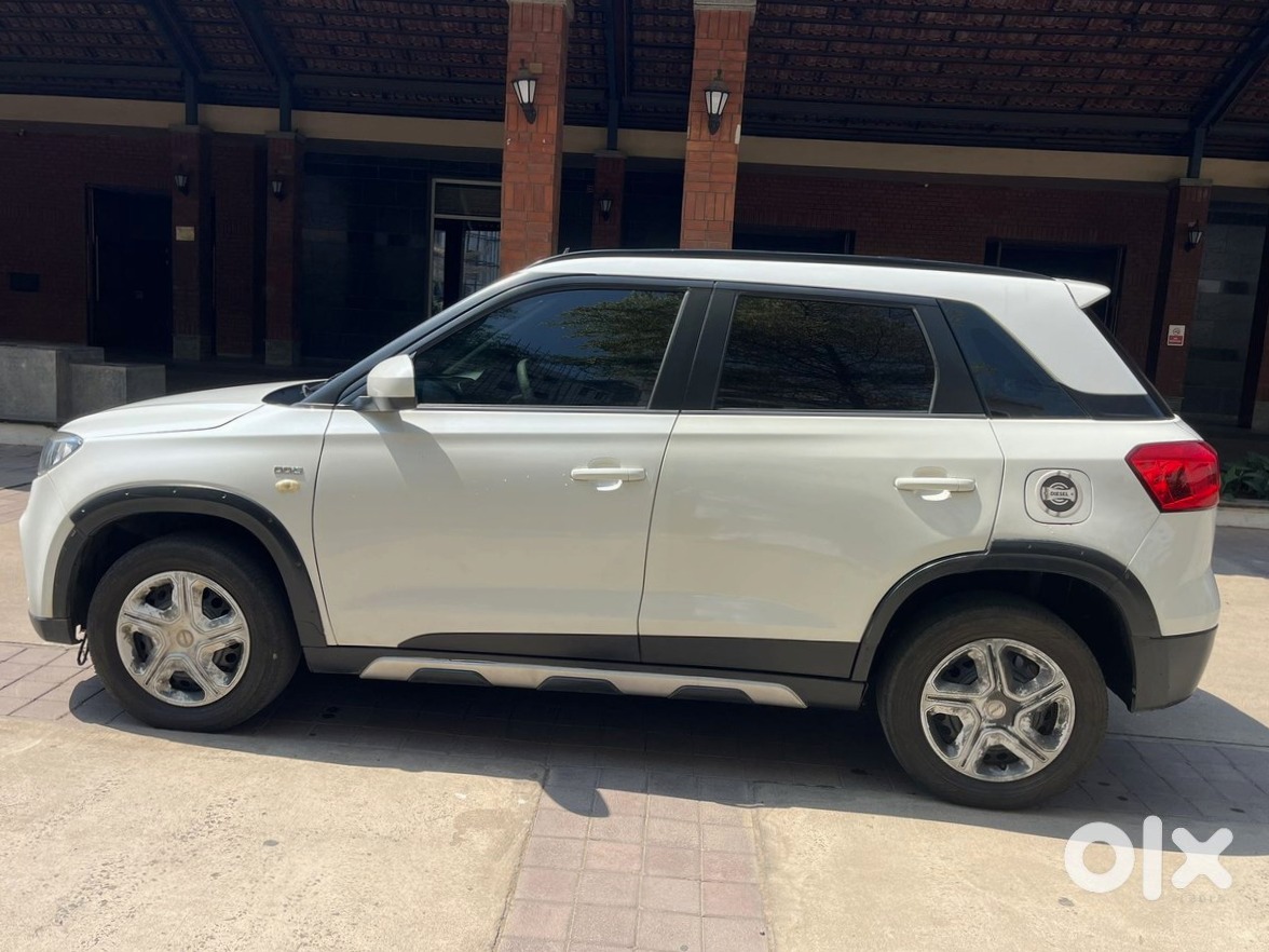 Urgent Sell 2015 Maruti Vitara Brezza