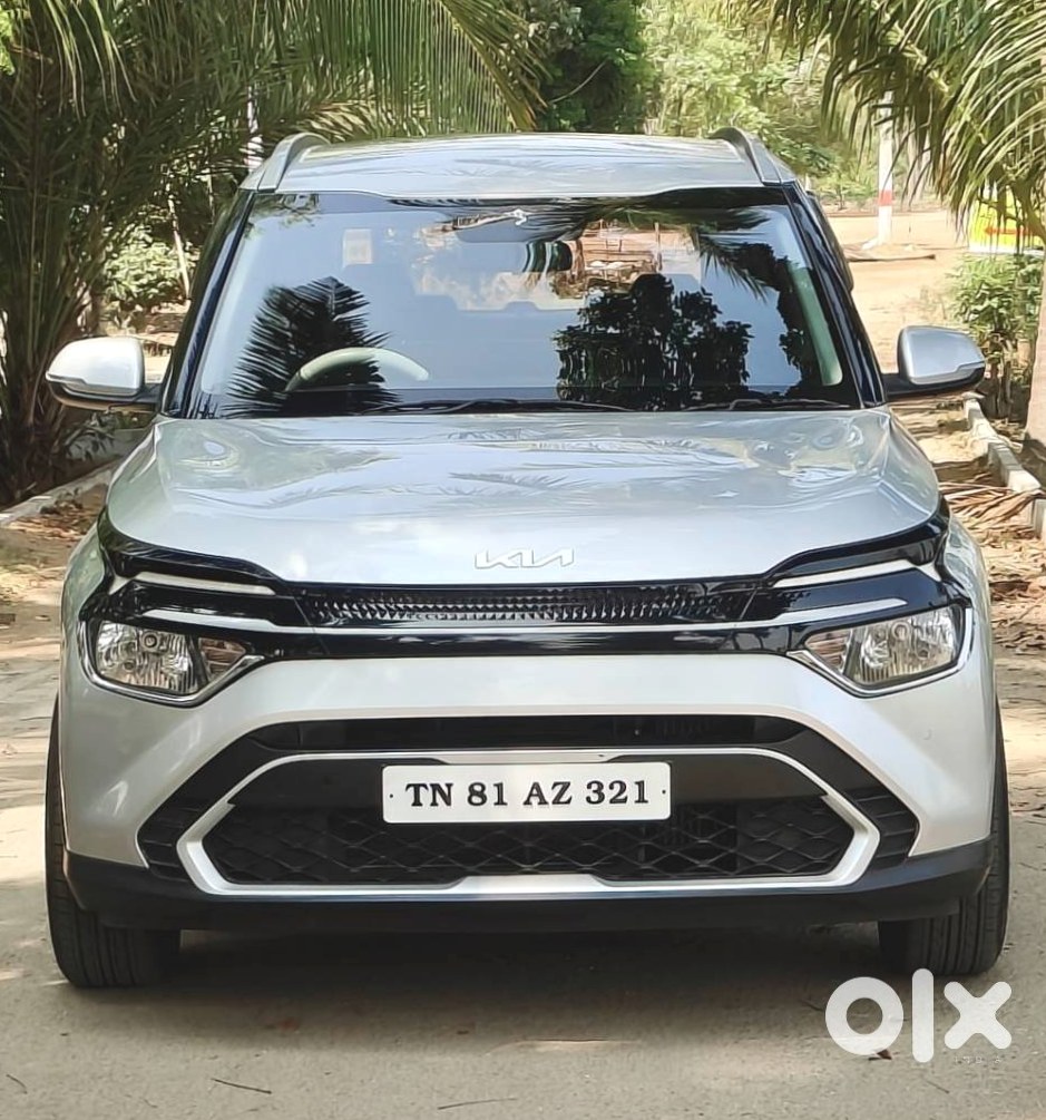 2020 Kia Carens Cng Manual - Family Car