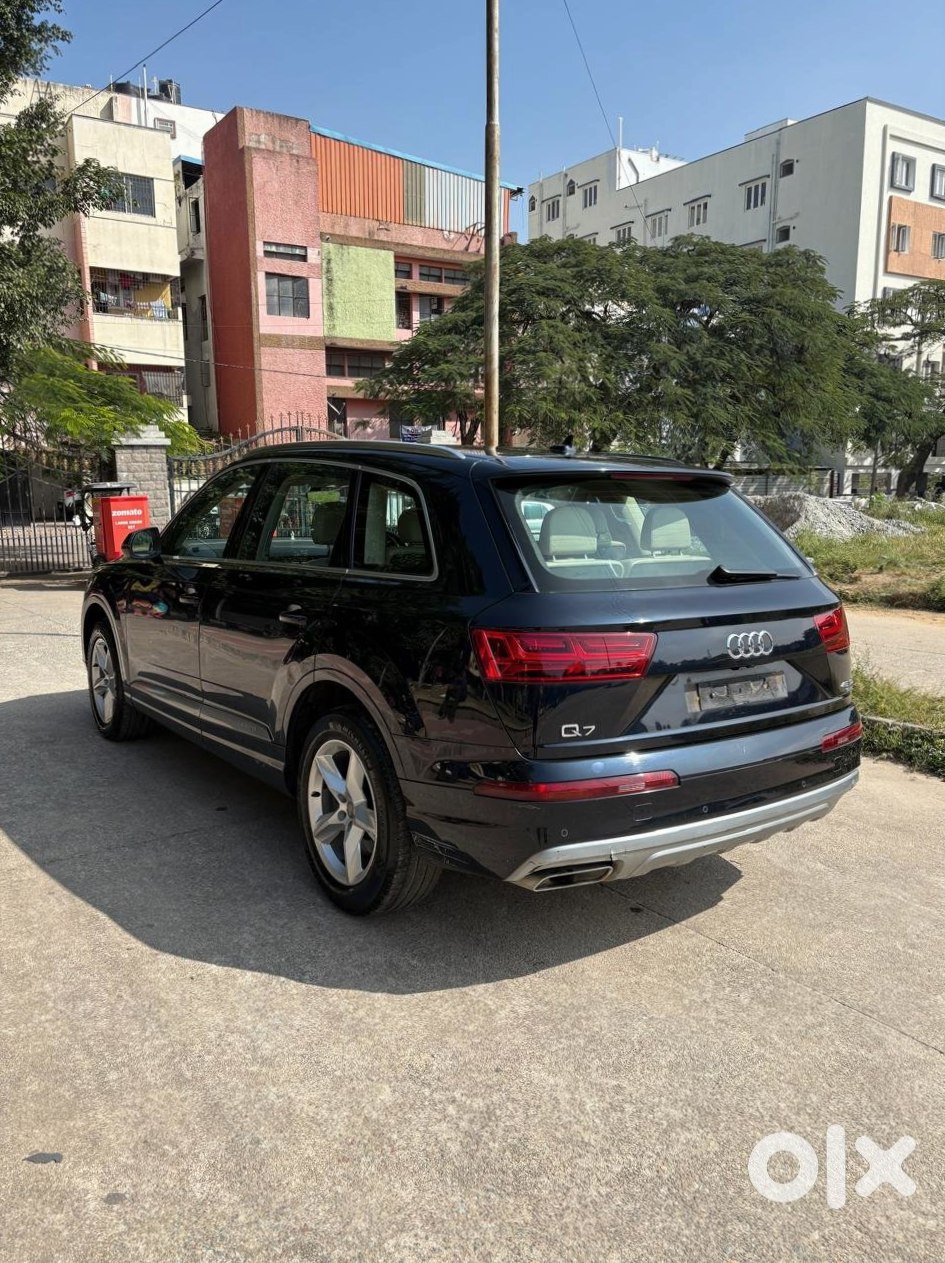 Urgent Sale - Audi Q7 2020