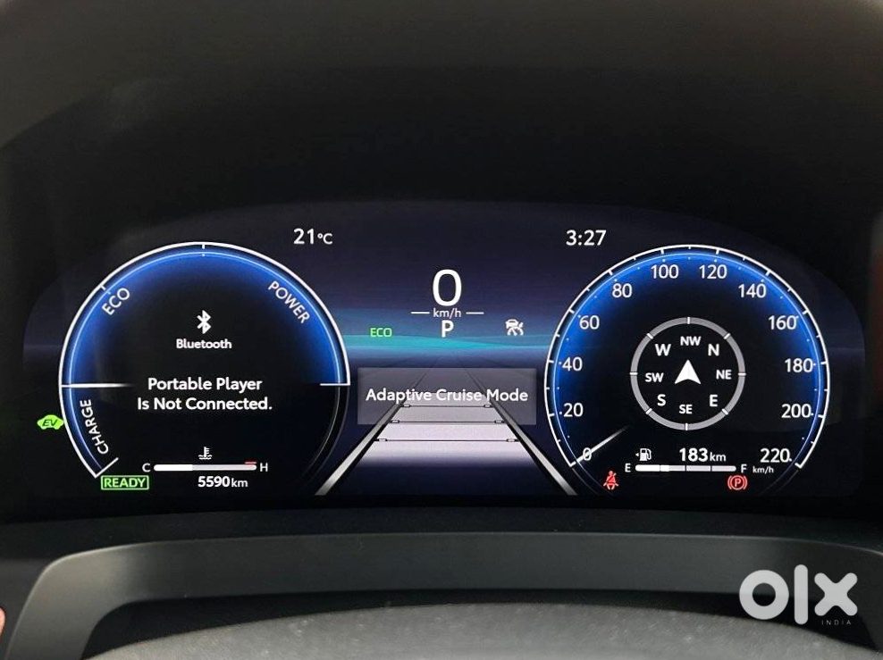 Toyota Vellfire Cng 2023 - Luxury Mpv