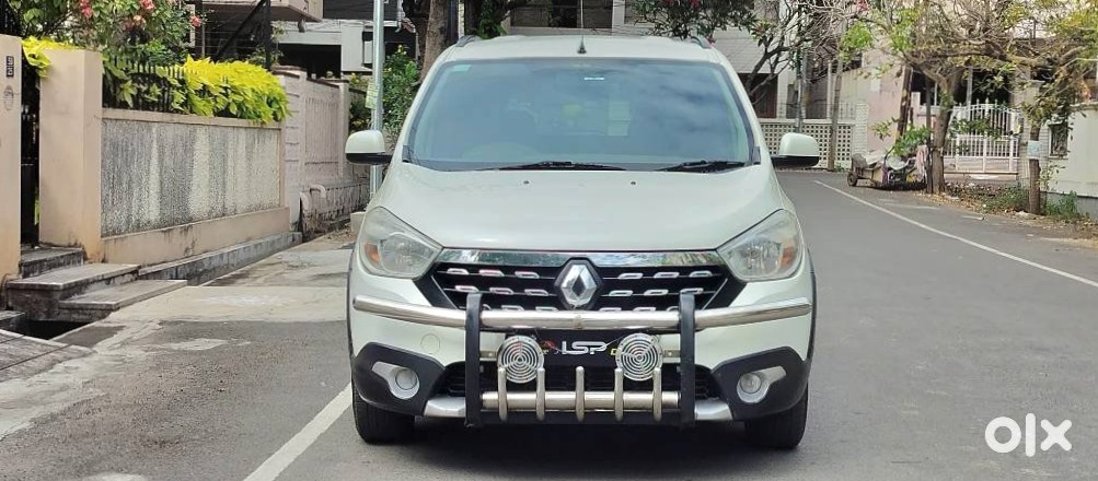 Renault Lodgy - 7 Seater Family