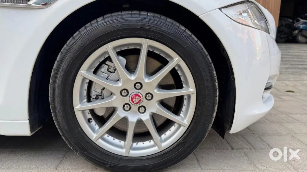 Jaguar Xj 2014 - Premium Sedan