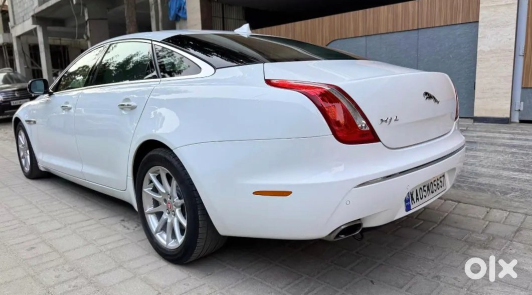 Jaguar Xj 2015 Luxury Sedan